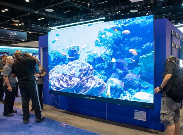 Solves large All-In-One/Tile LED mounting systems. Supports displays up to 137